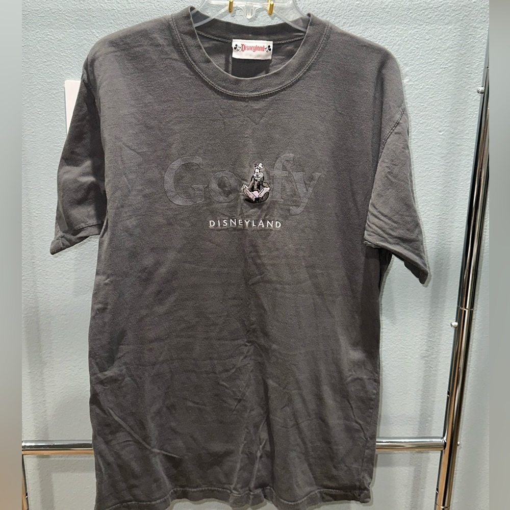 Rare Goofy Disneyland‎ Tshirt made in Russia Men size Medium